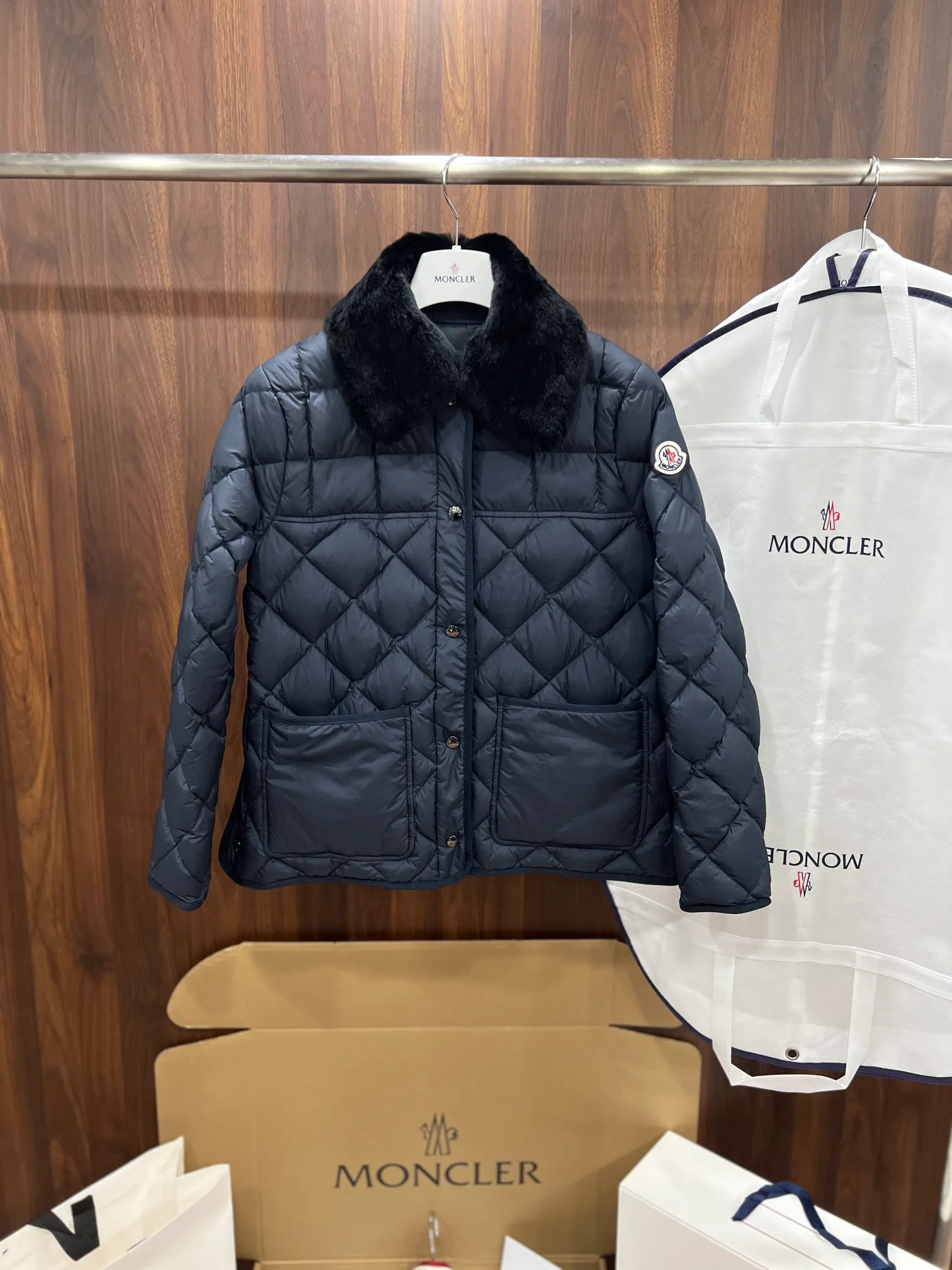 Куртки И Пуховики Женские Moncler 859122