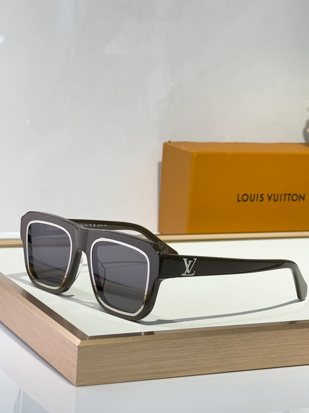 Очки Louis Vuitton 9758