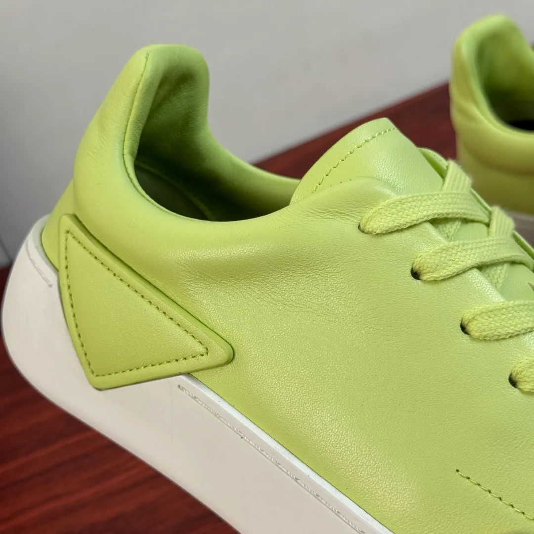 Кроссовки Мужские Prada 16935030