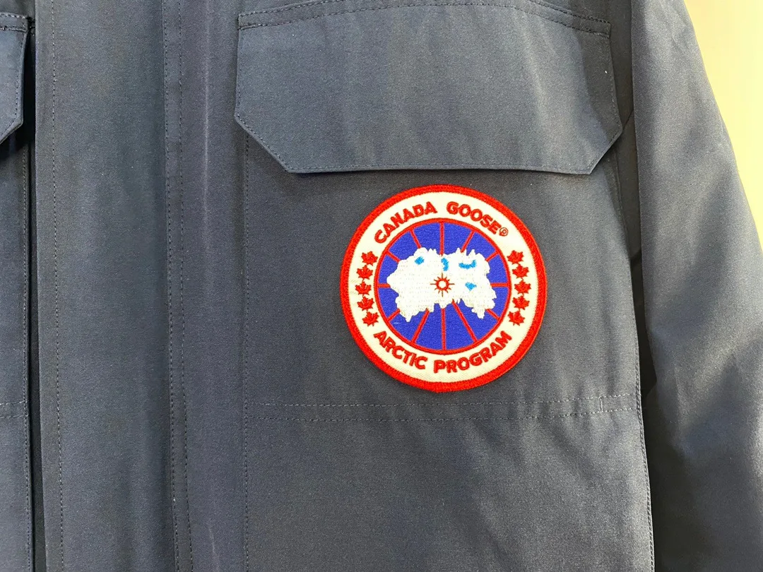 Куртки И Пуховики Женские Canada Goose 17889512
