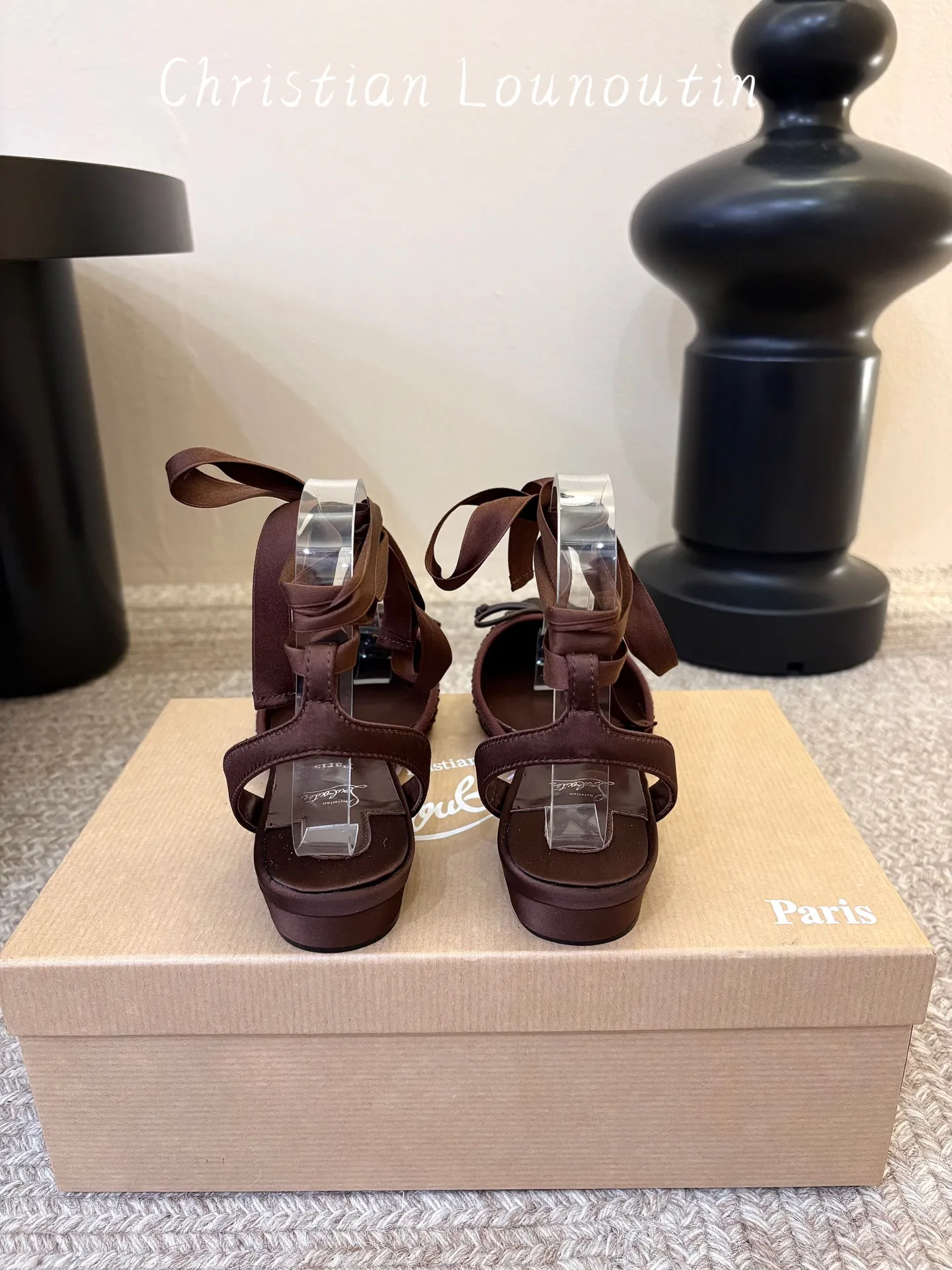 Туфли Женские Christian Louboutin 17467364