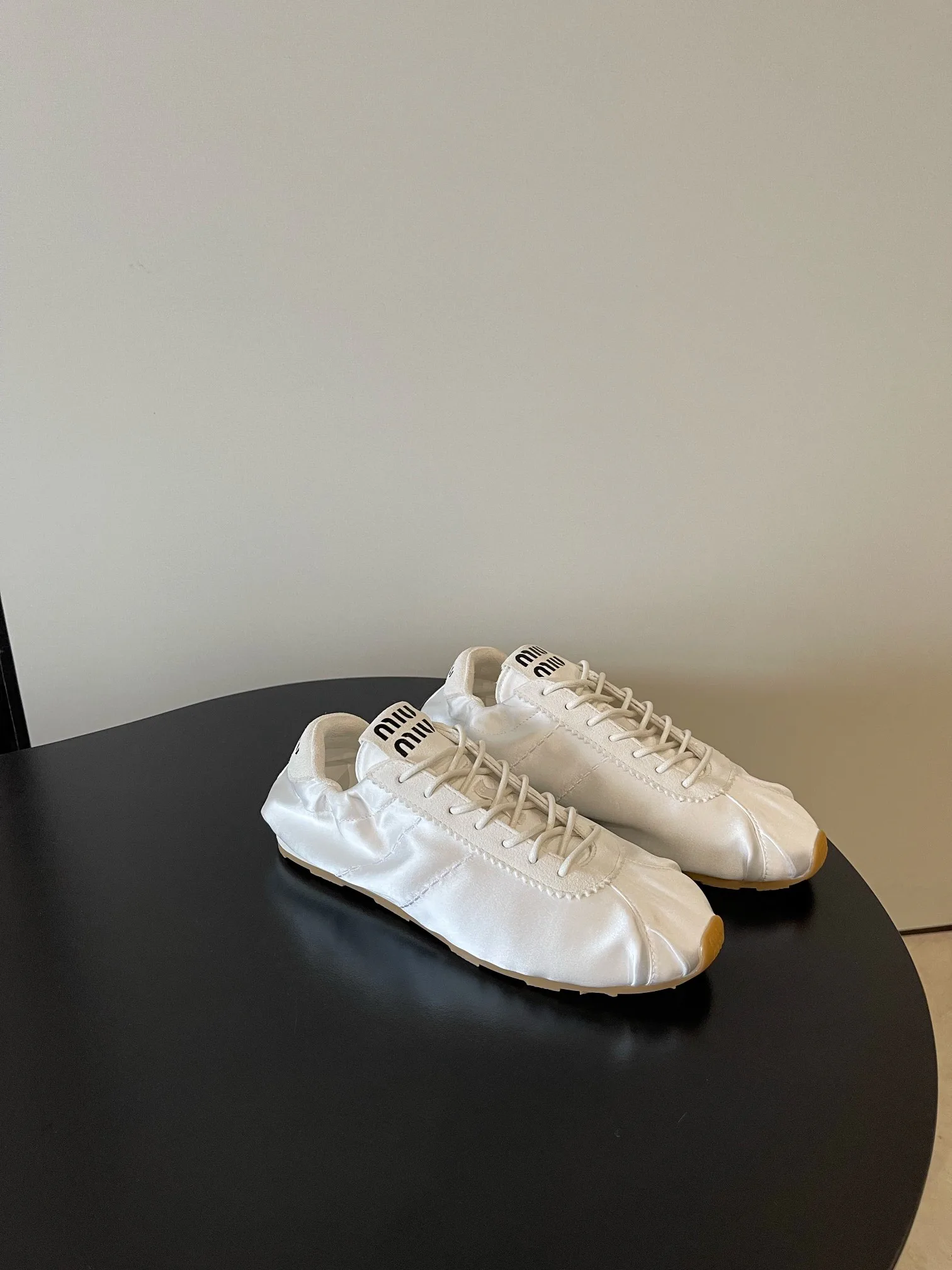 Кроссовки Женские Miu Miu 10655001