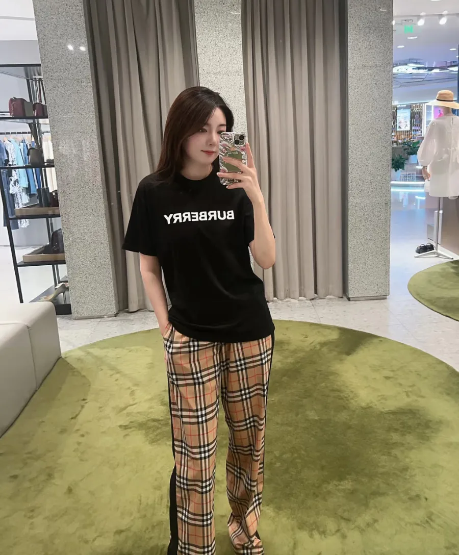 Брюки Женские Burberry 11358101