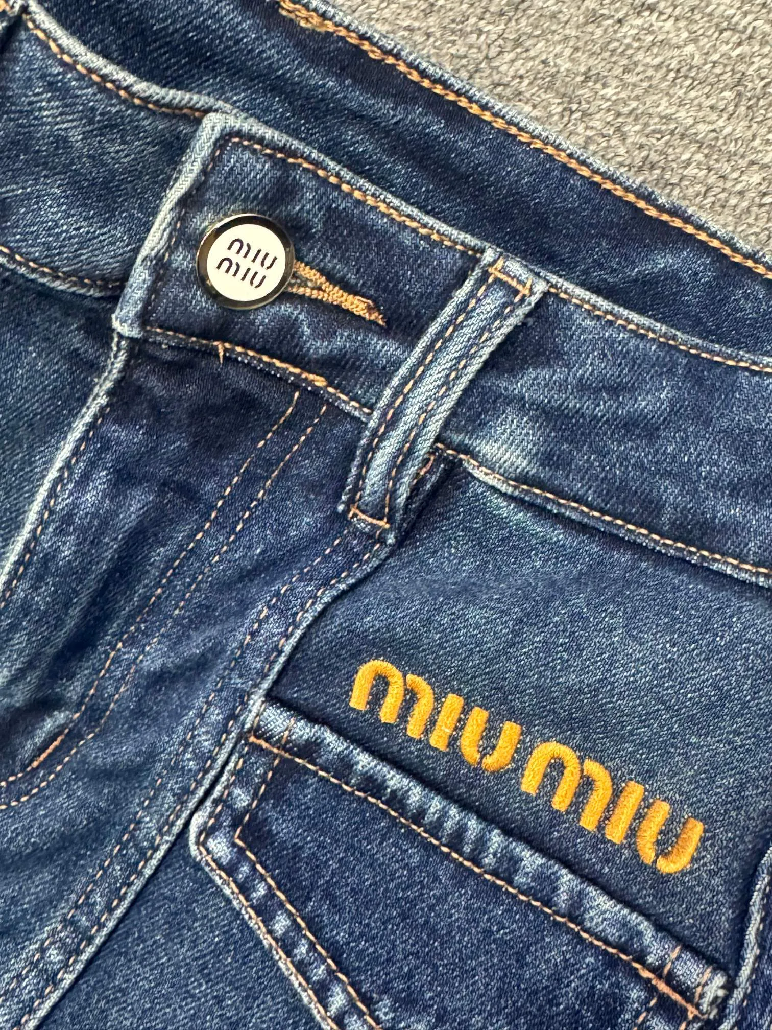 Джинсы Женские Miu Miu 18232808