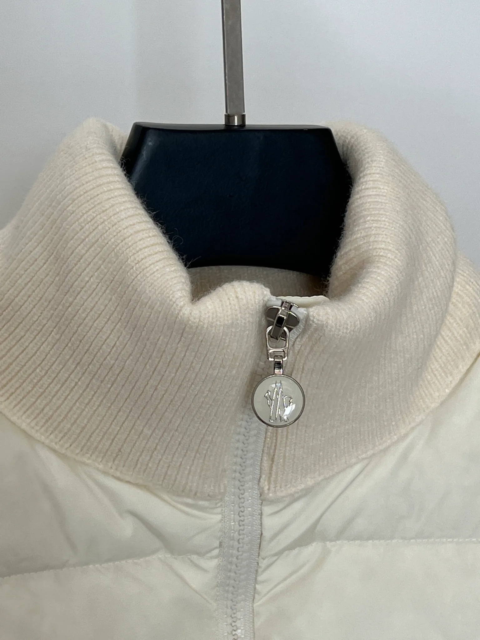 Куртки И Пуховики Женские Moncler 18416122
