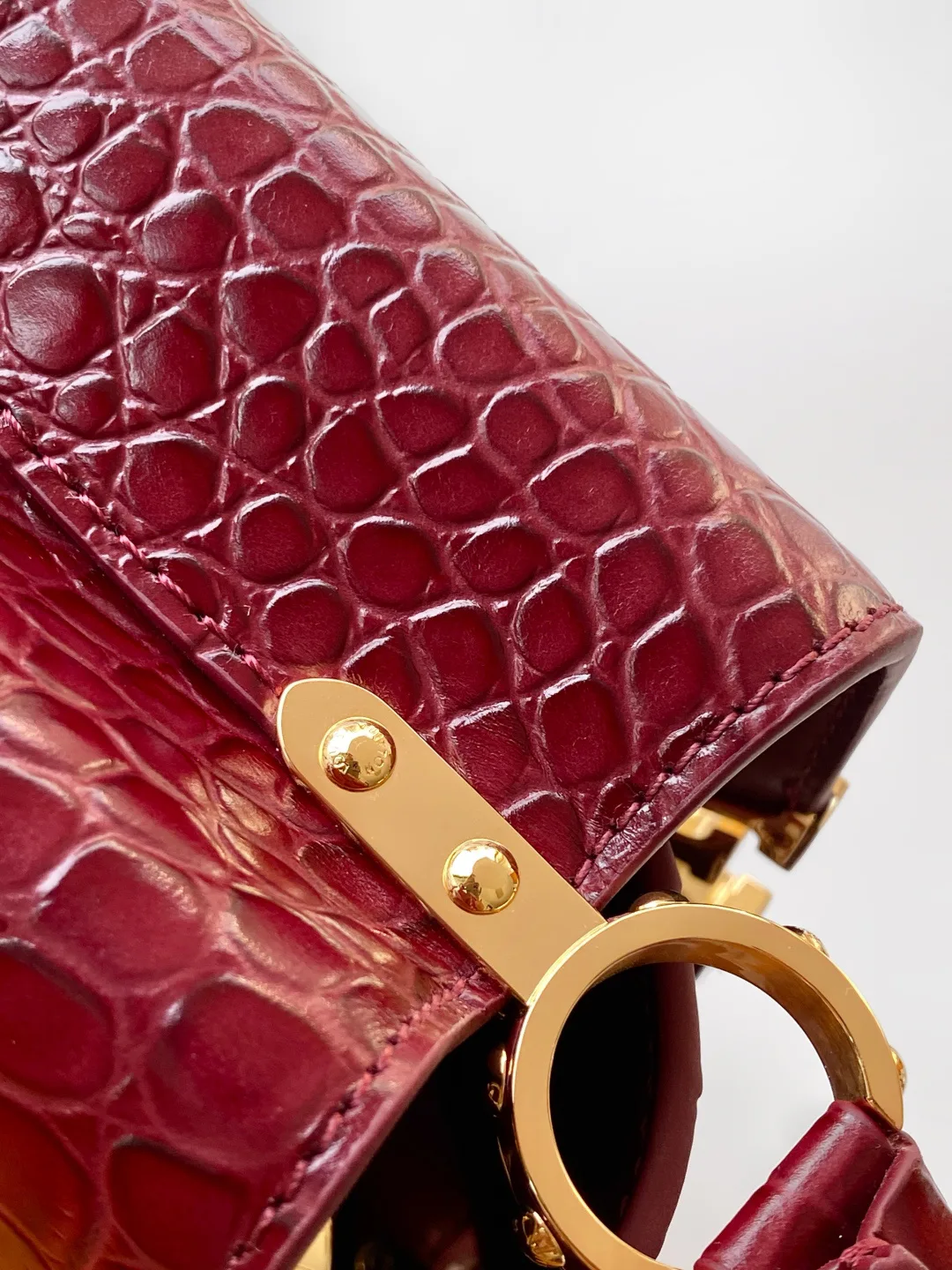 Классические Сумки Женские Louis Vuitton 18019353