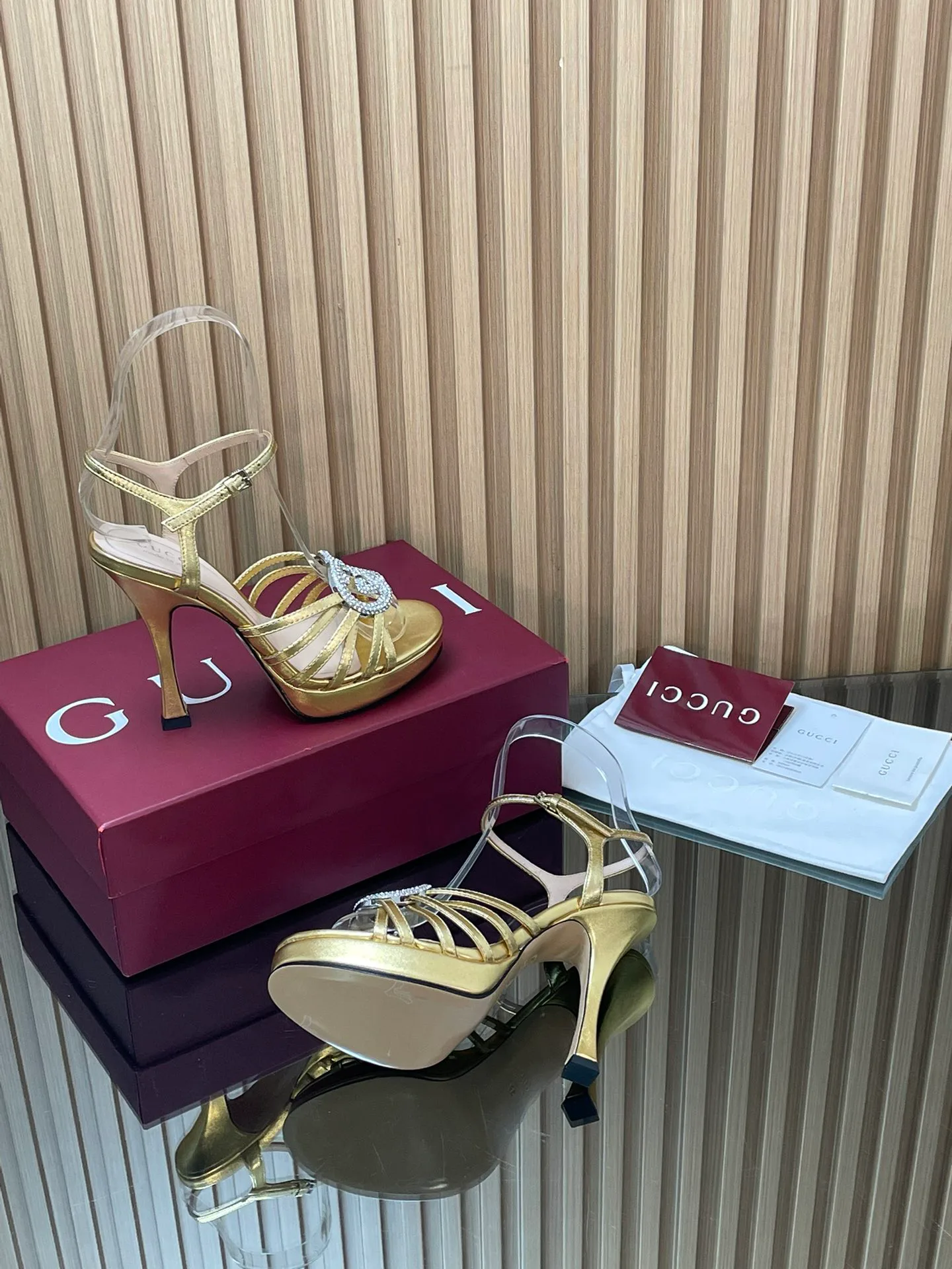 Босоножки Женские Gucci 605725