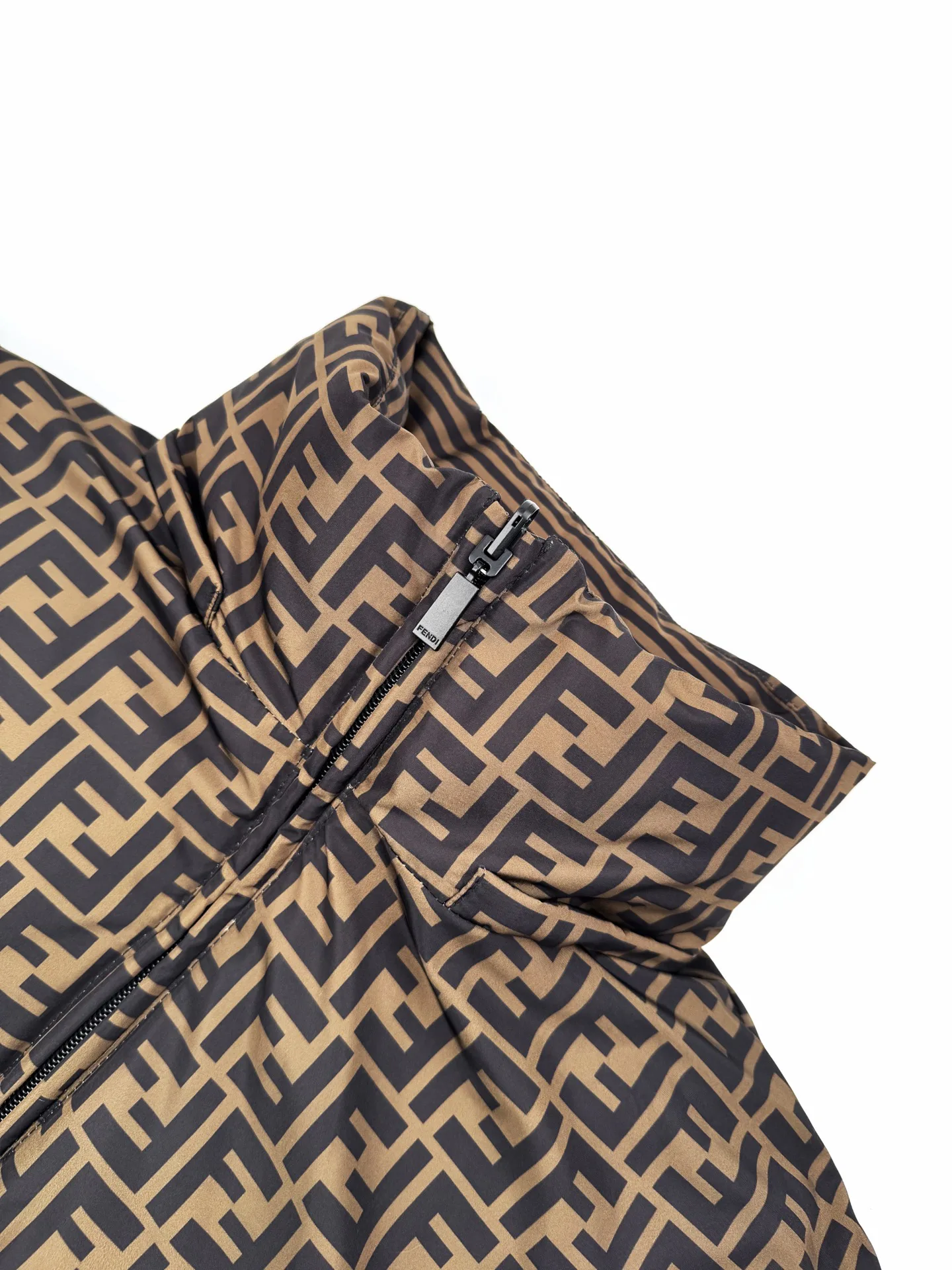 Куртки И Пуховики Мужские Fendi 1858552