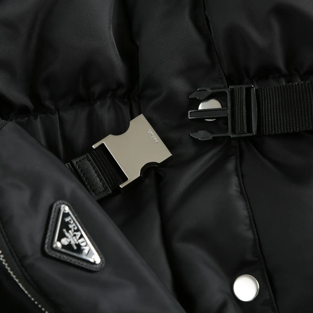 Куртки И Пуховики Женские Prada 17965105