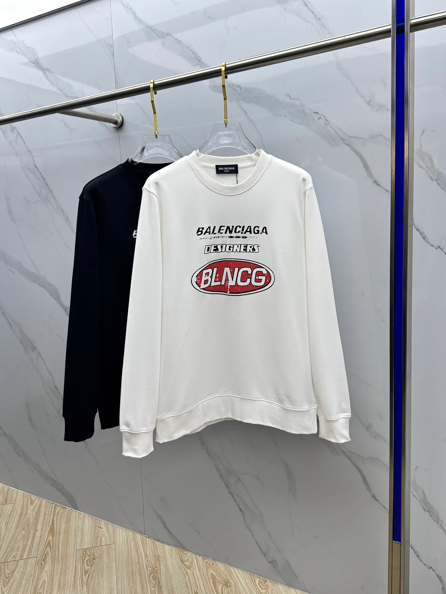 Свитшоты Женские Balenciaga 392477