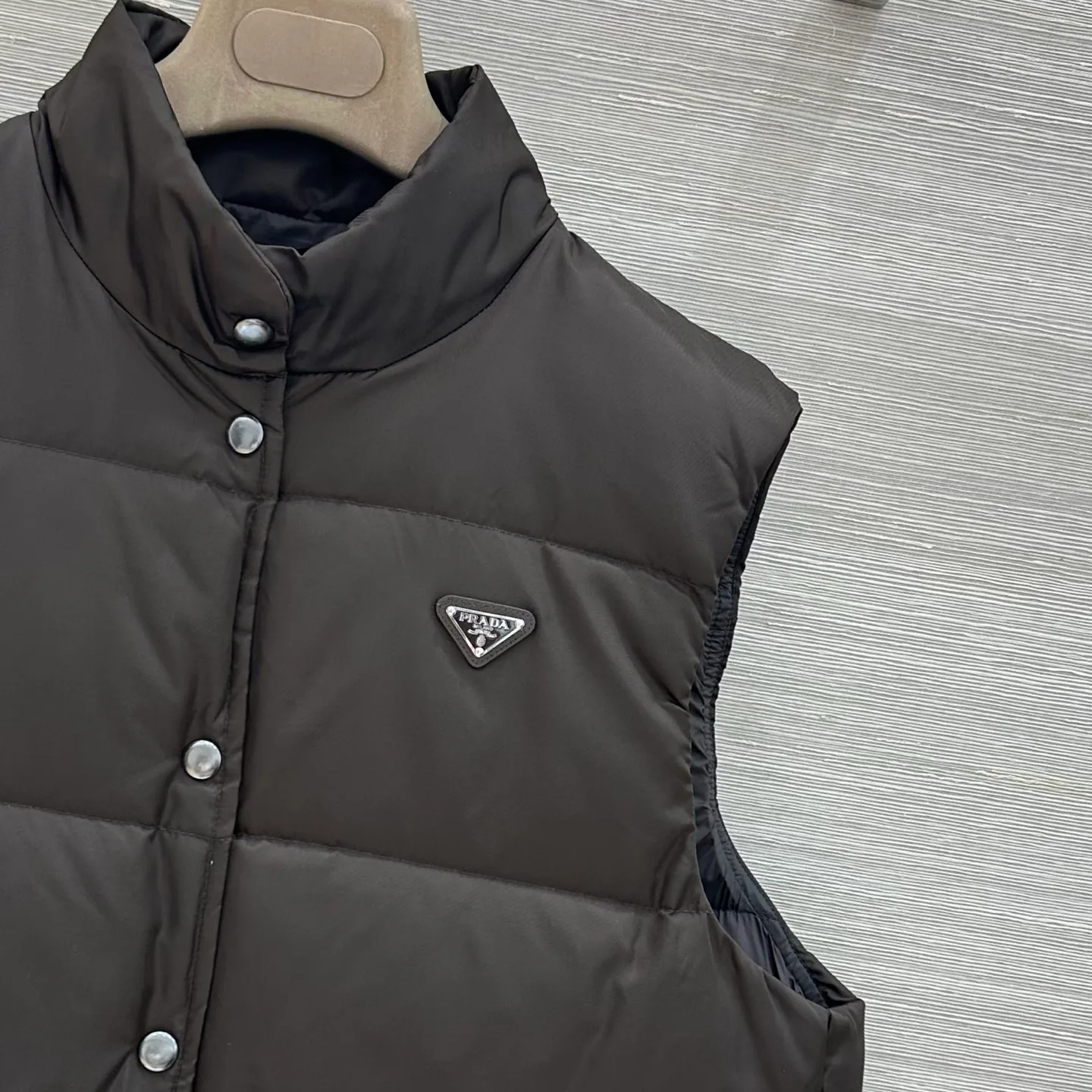 Жилеты Женские Prada 19772078