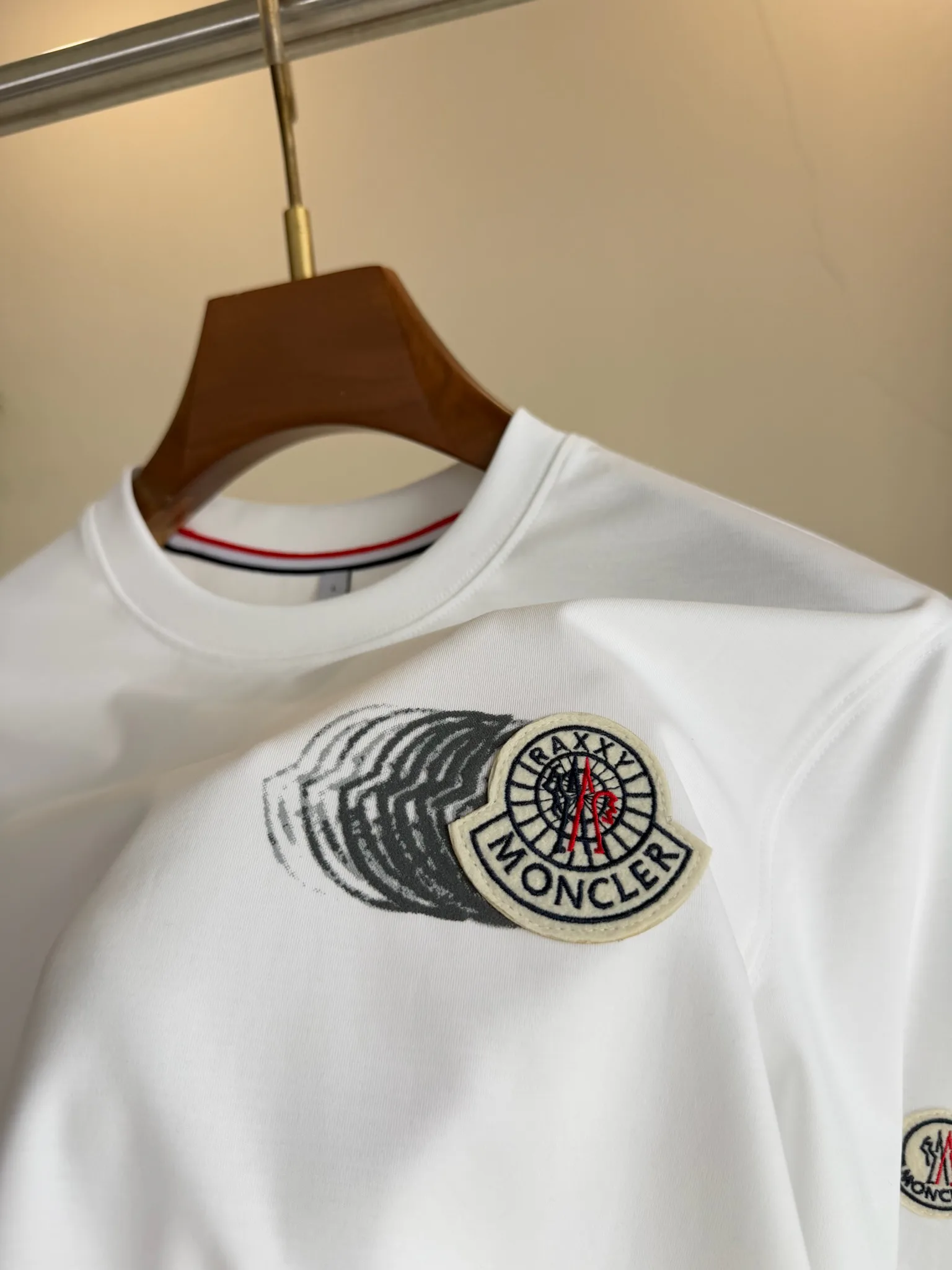 Футболки Мужские Moncler 11705960