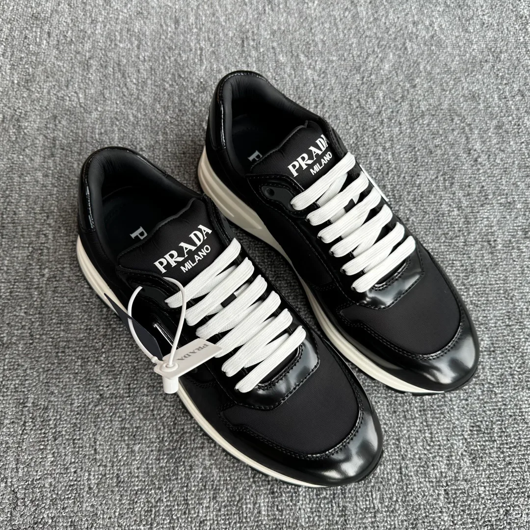 Кроссовки Женские Prada 18445311