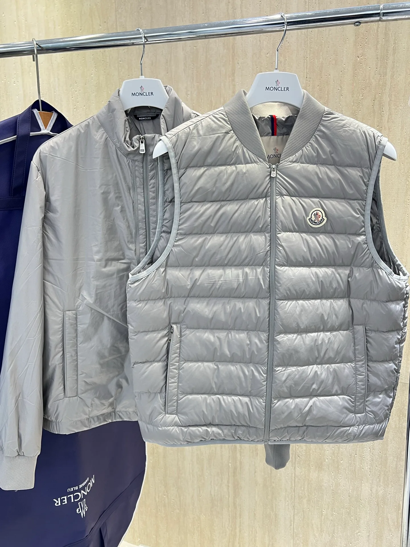 Куртки И Пуховики Женские Moncler 18264466