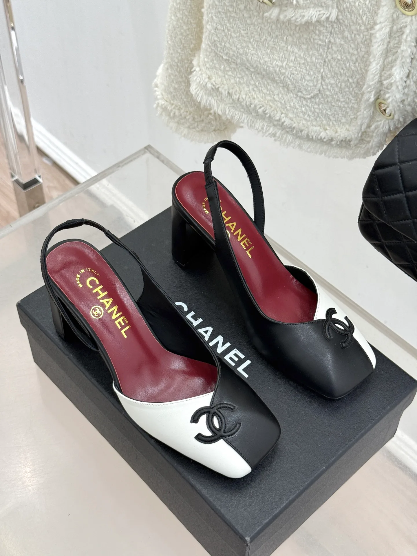 Босоножки Женские Chanel 11642196