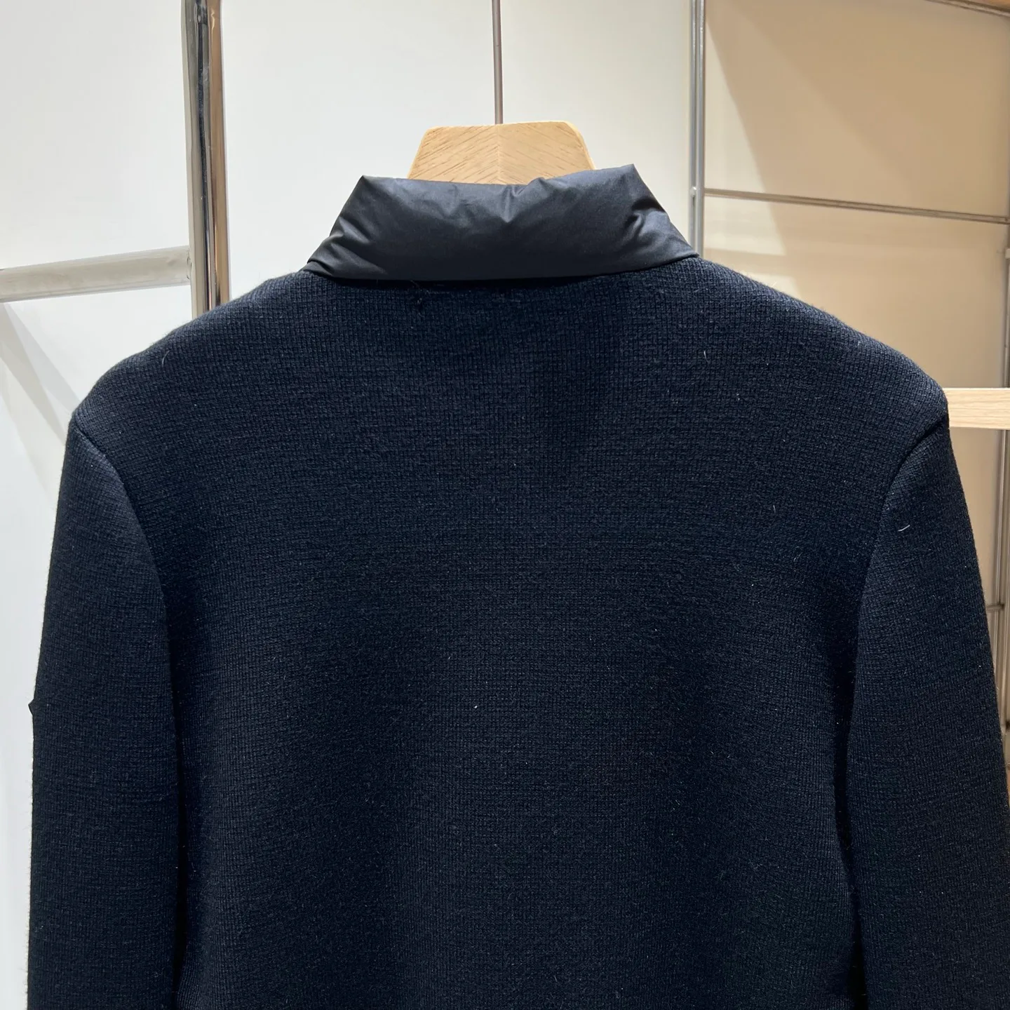 Куртки И Пуховики Женские Moncler 18174917