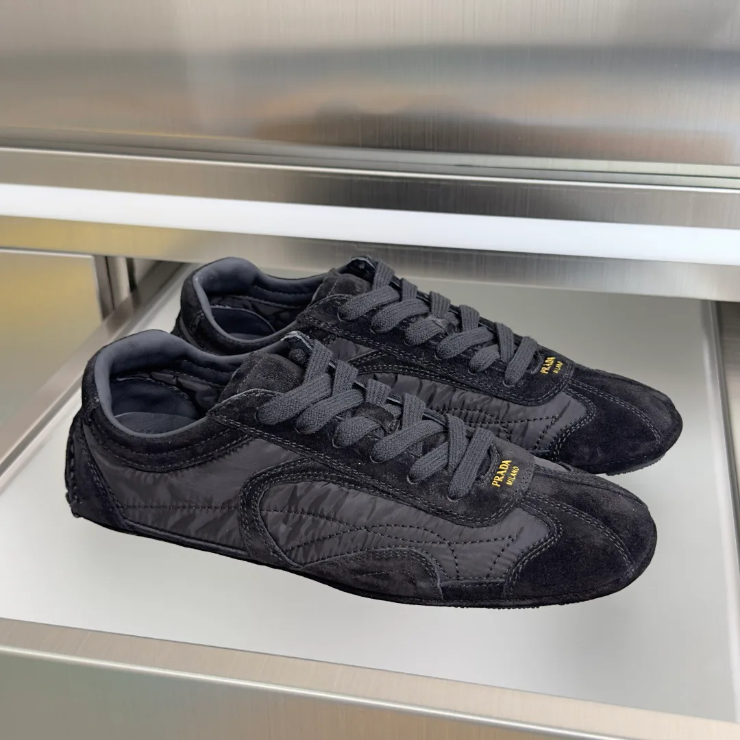 Кроссовки Женские Prada 12828835