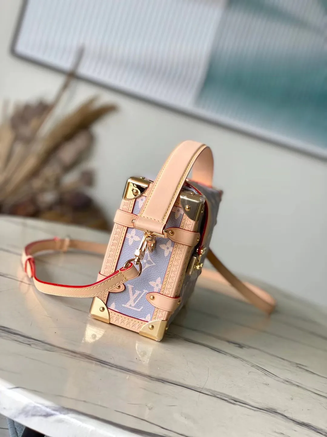 Классические Сумки Женские Louis Vuitton 18227604