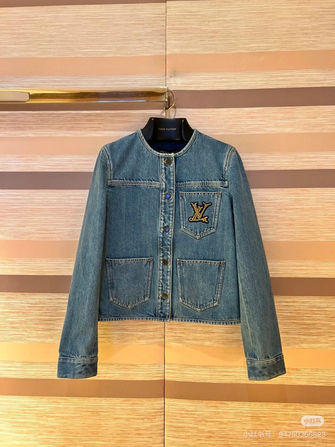 Куртки Женские Louis Vuitton 23982