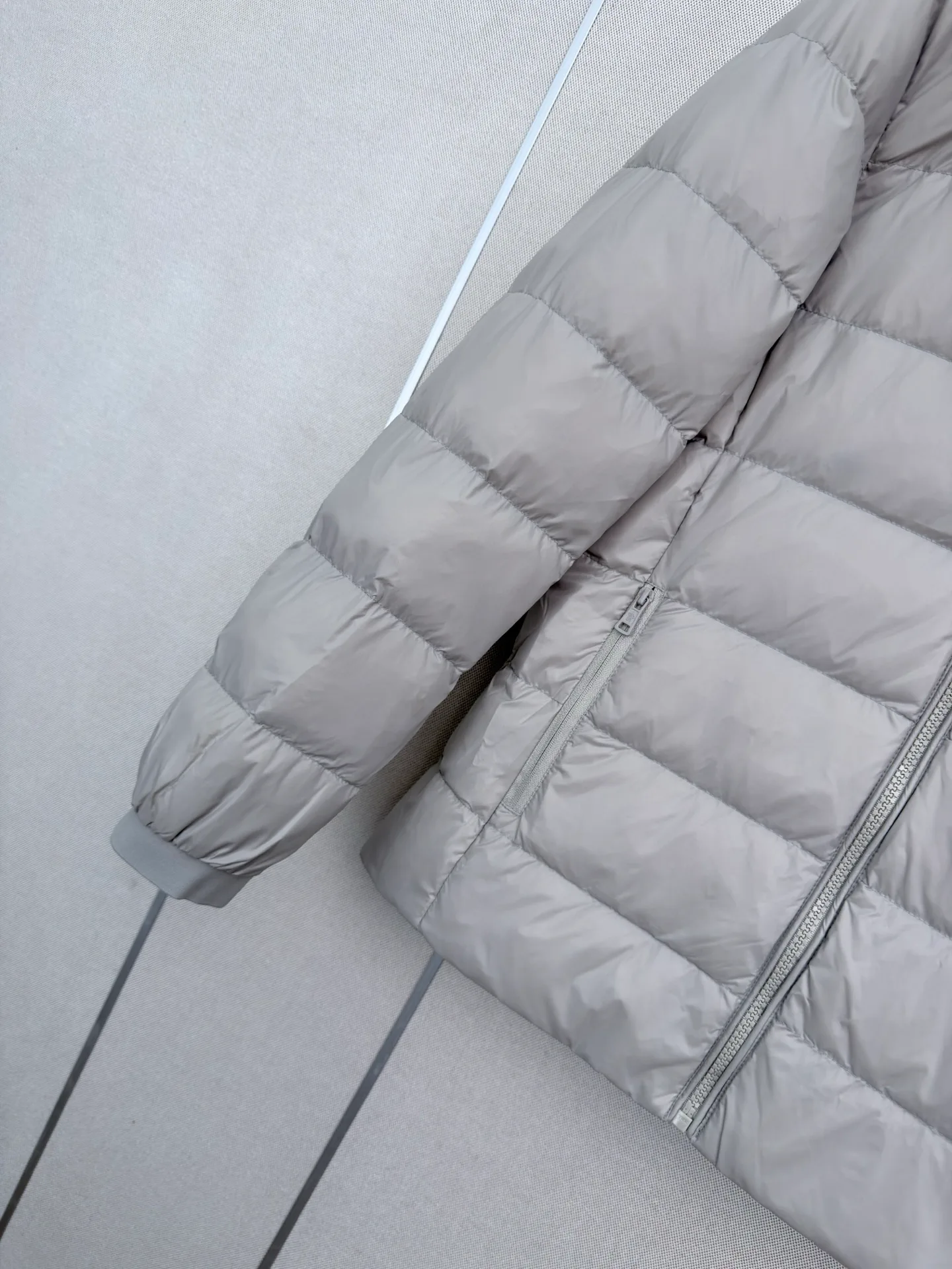 Куртки И Пуховики Женские Moncler 18501654