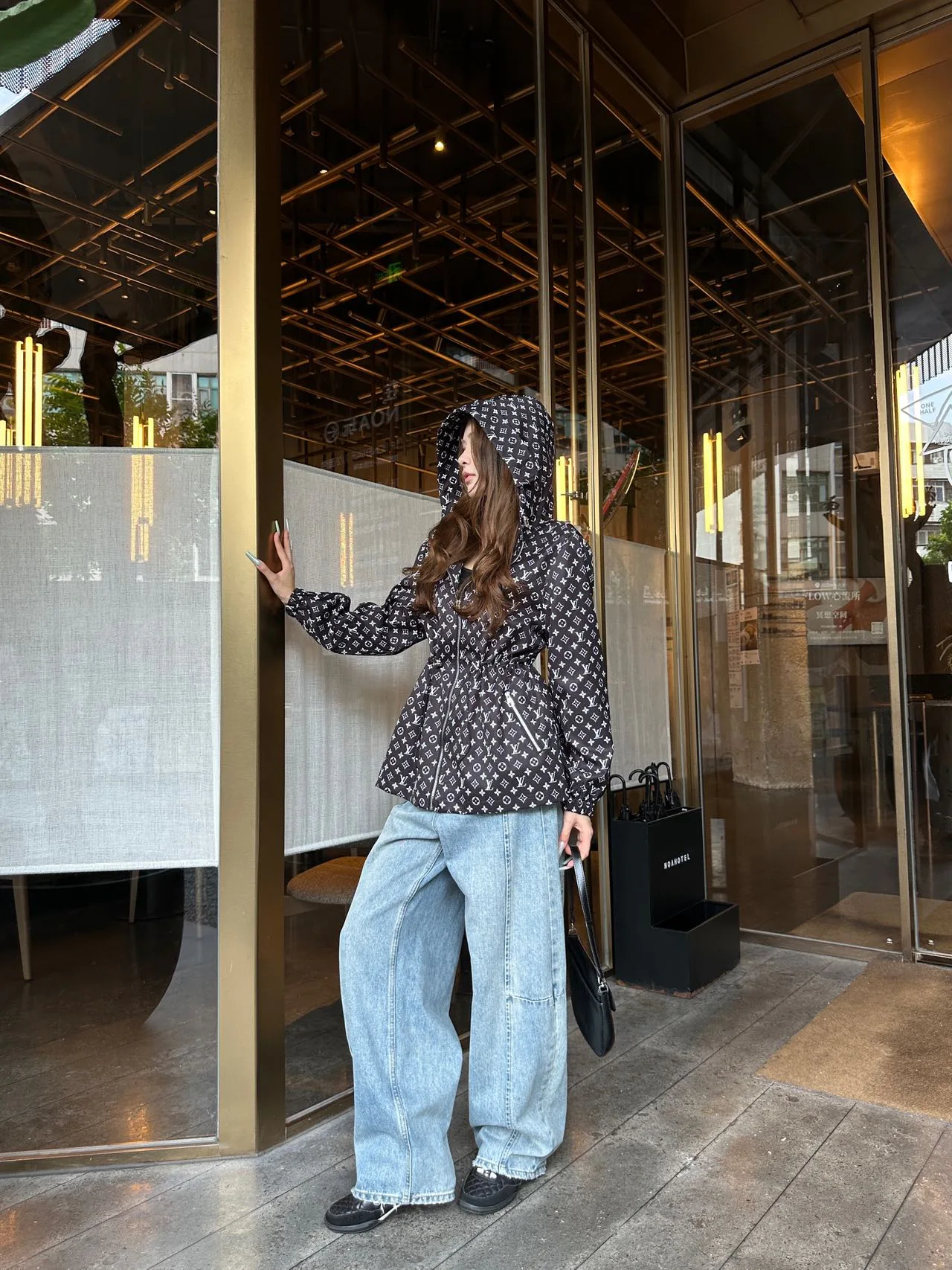 Куртки И Пуховики Женские Louis Vuitton 18451104