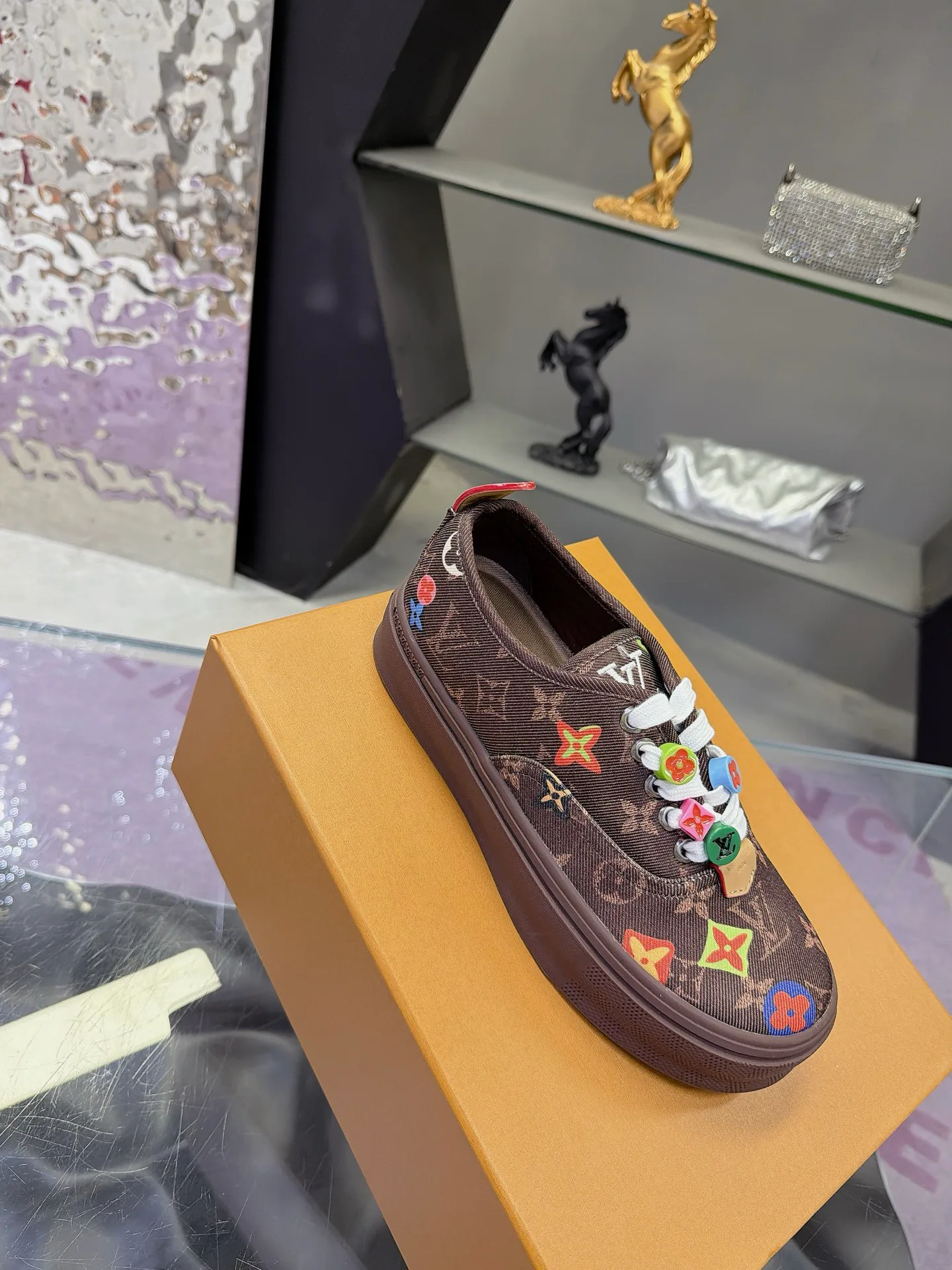 Кроссовки Мужские Louis Vuitton 17930906