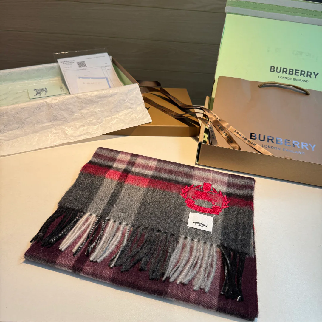 Шарфы Burberry 412500