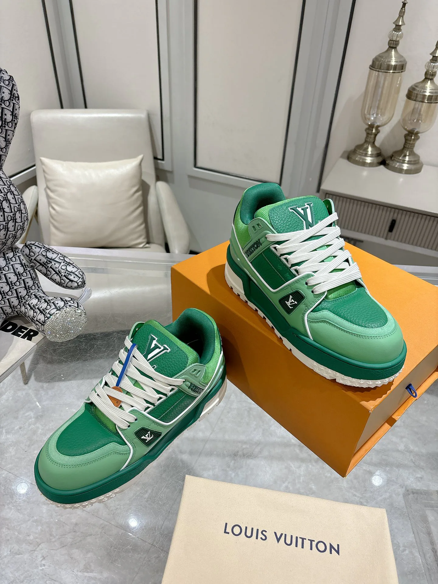 Кроссовки Женские Louis Vuitton 4303