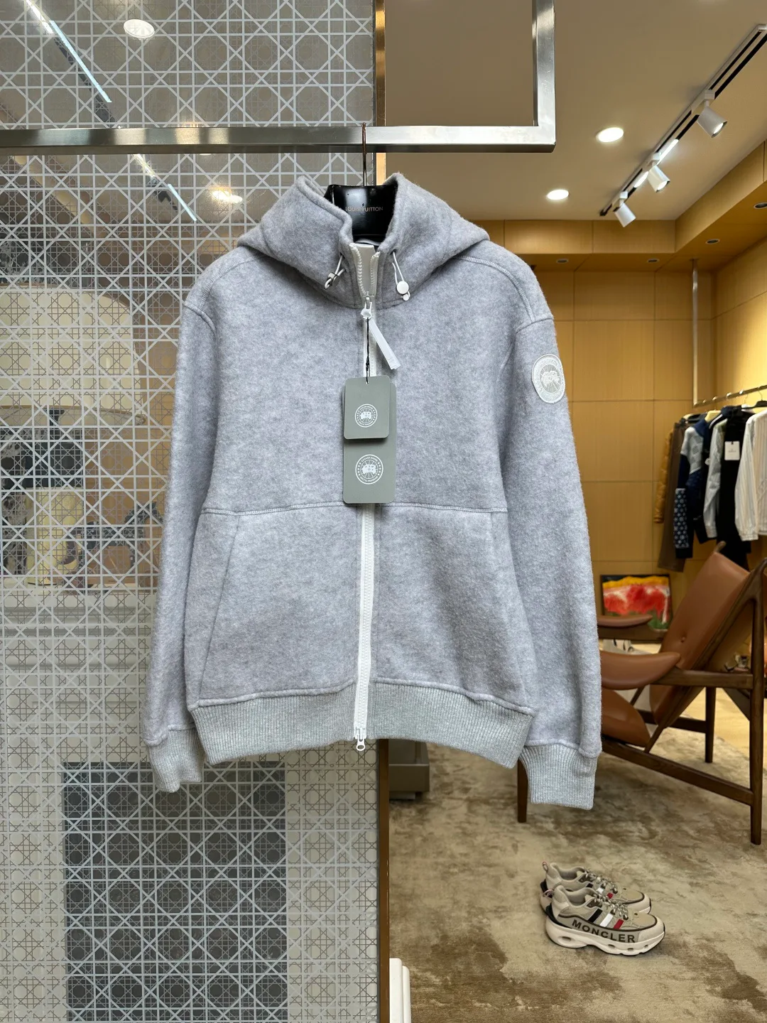 Куртки И Пуховики Мужские Canada Goose 18209797
