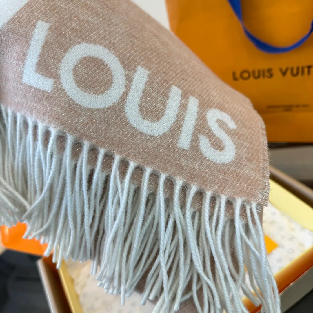 Шарфы Louis Vuitton 18627241