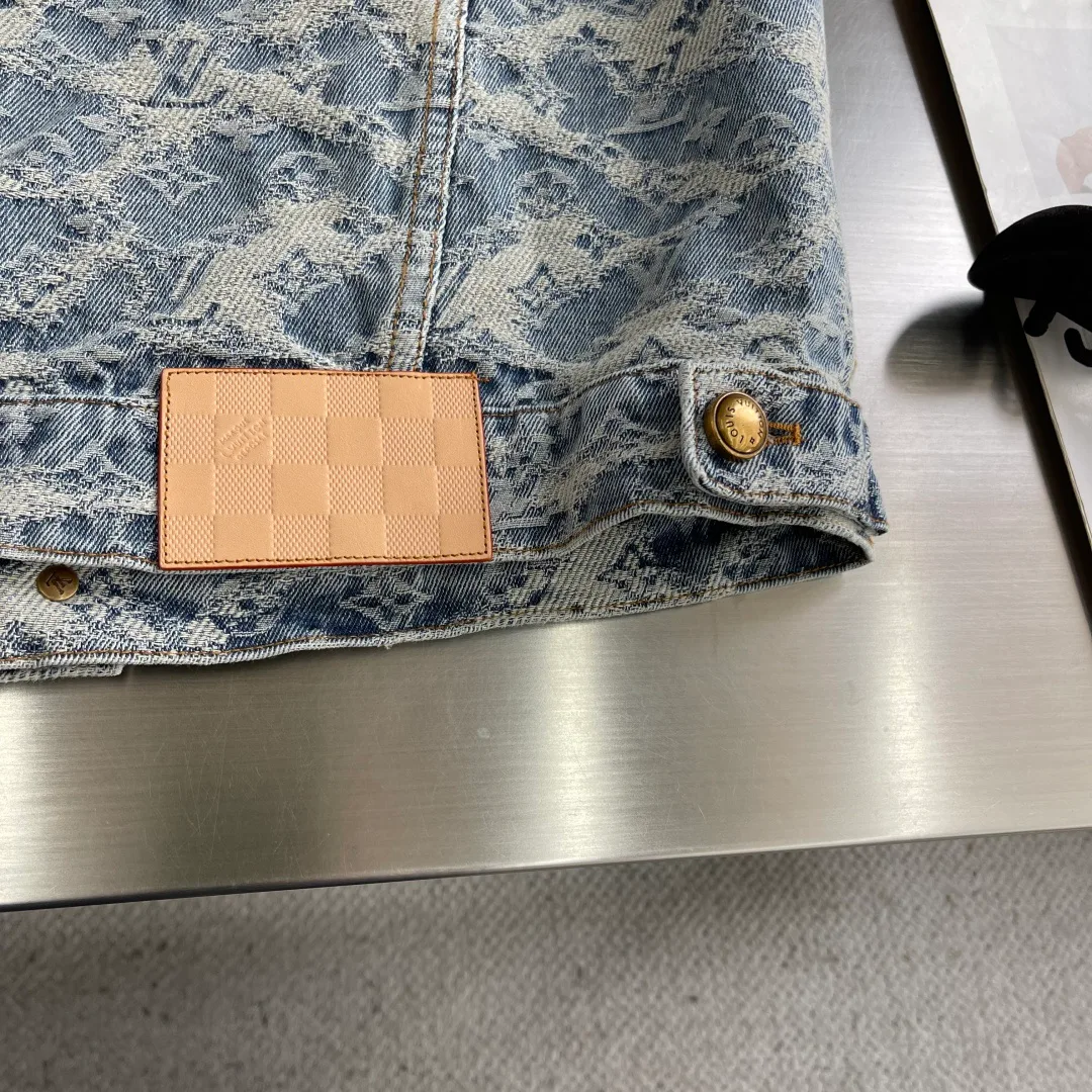 Куртки И Пуховики Мужские Louis Vuitton 10895522