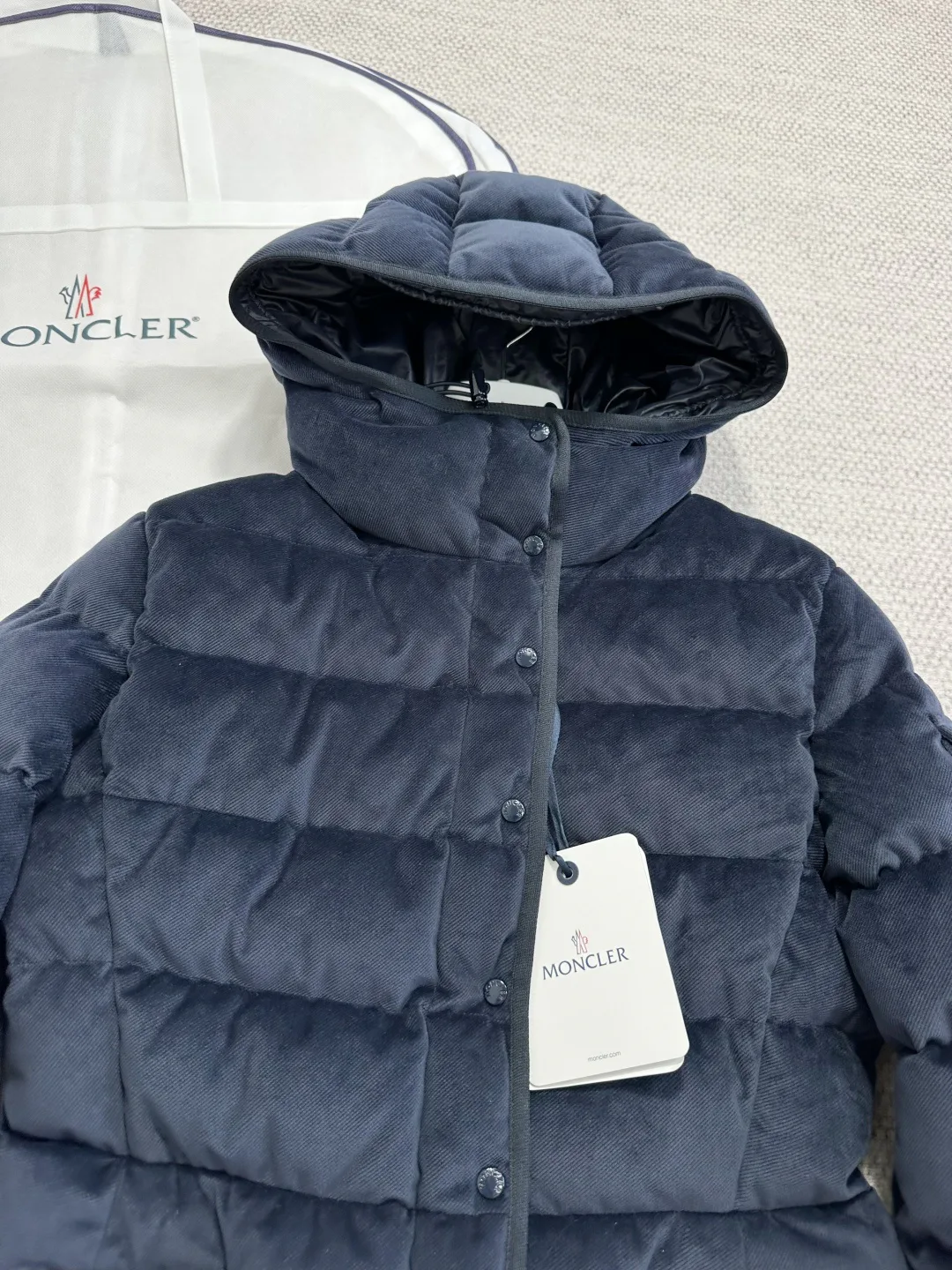 Куртки И Пуховики Женские Moncler 18794624
