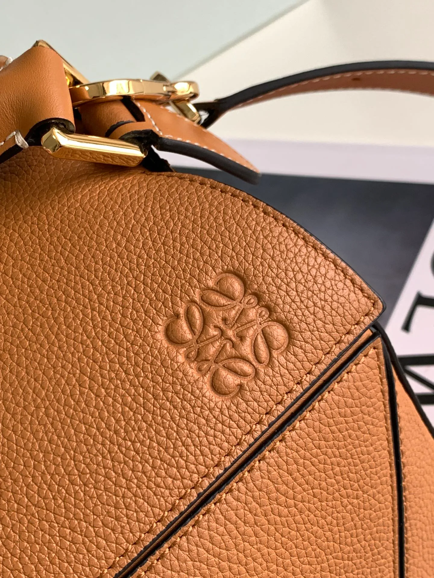 Классические Сумки Женские Loewe 11674569