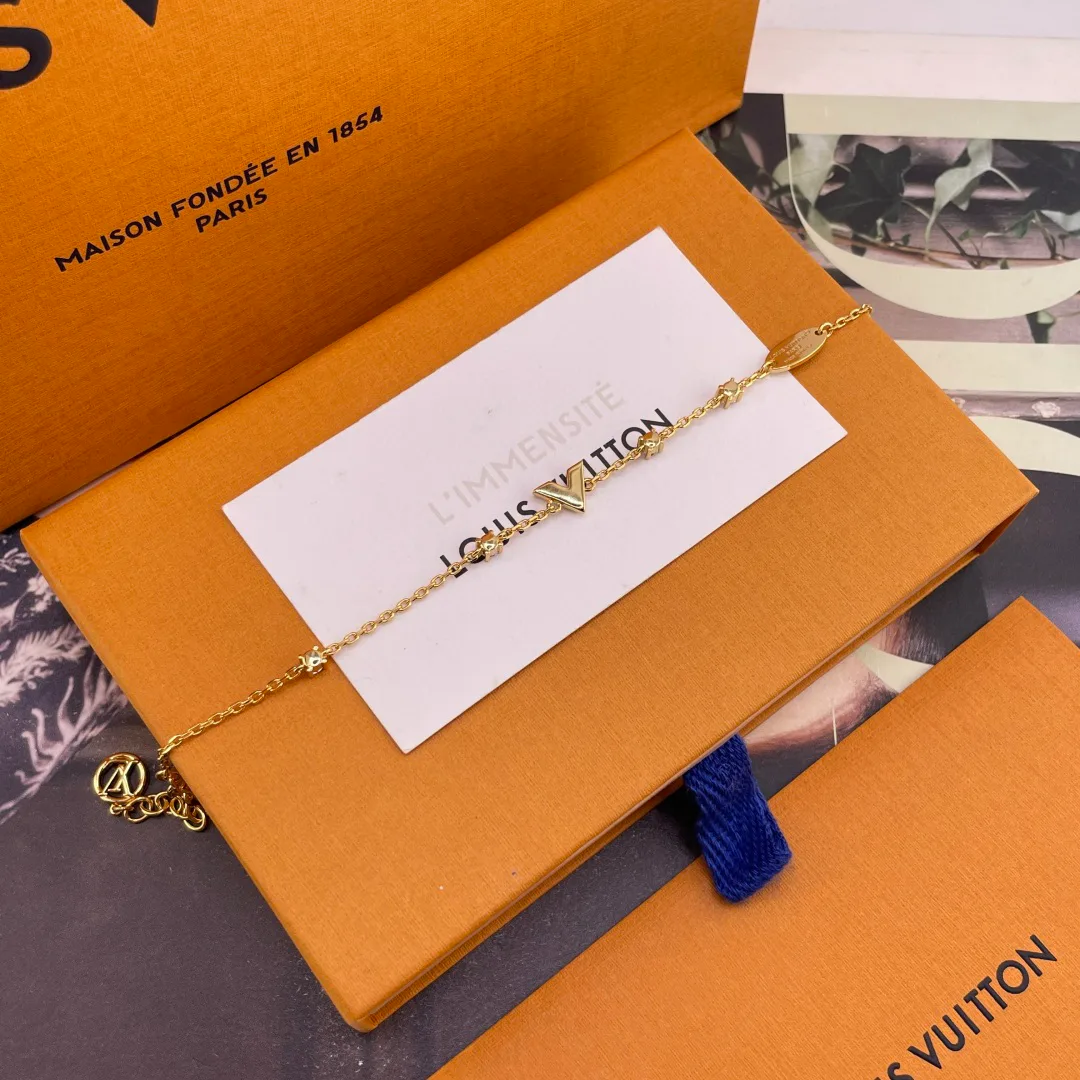Бижутерия Louis Vuitton 18441622