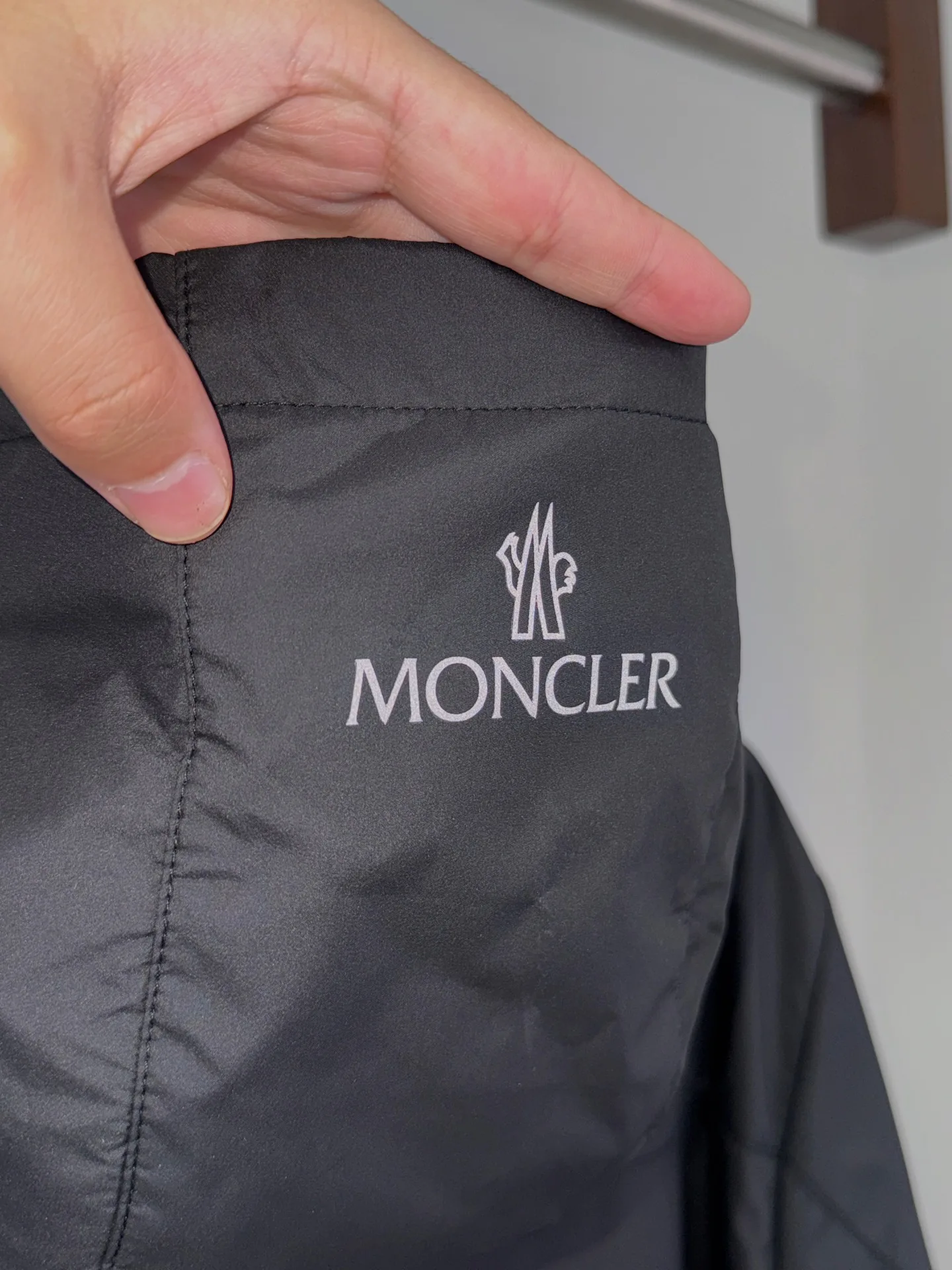 Куртки И Пуховики Мужские Moncler 81373