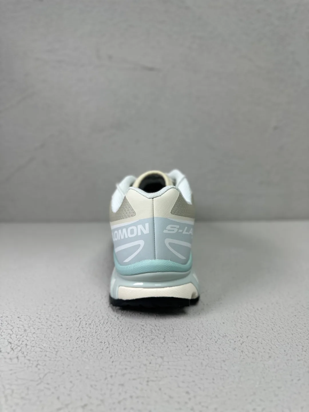 Кроссовки Женские Salomon 17962180
