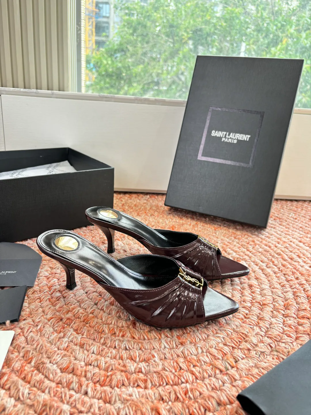 Босоножки Женские Saint Laurent 11668513