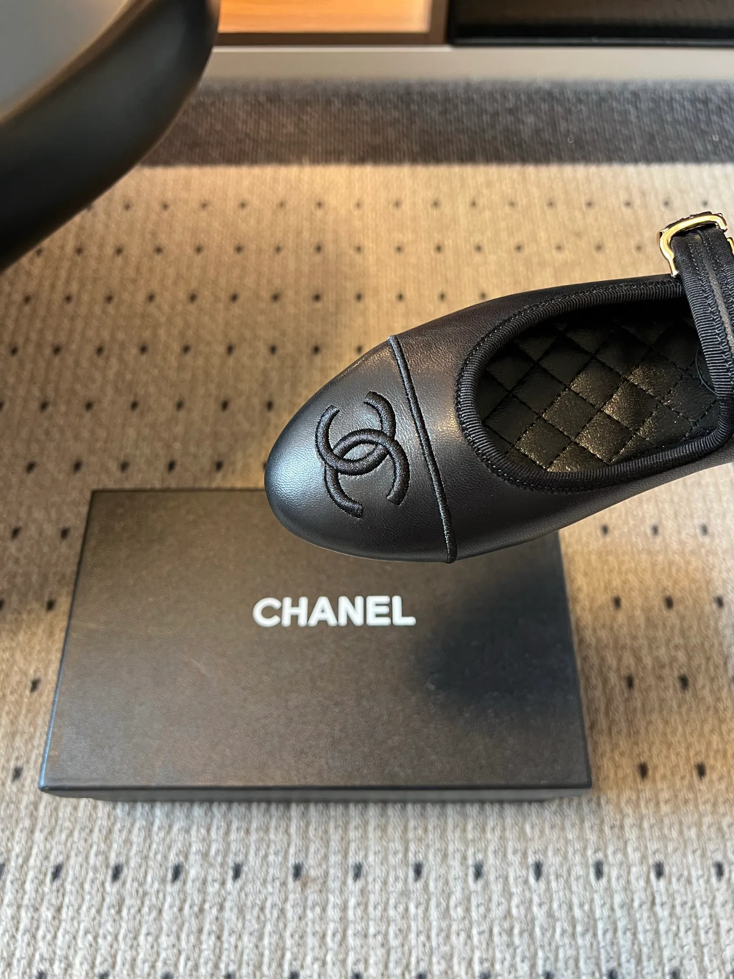 Туфли Женские Chanel 18726888