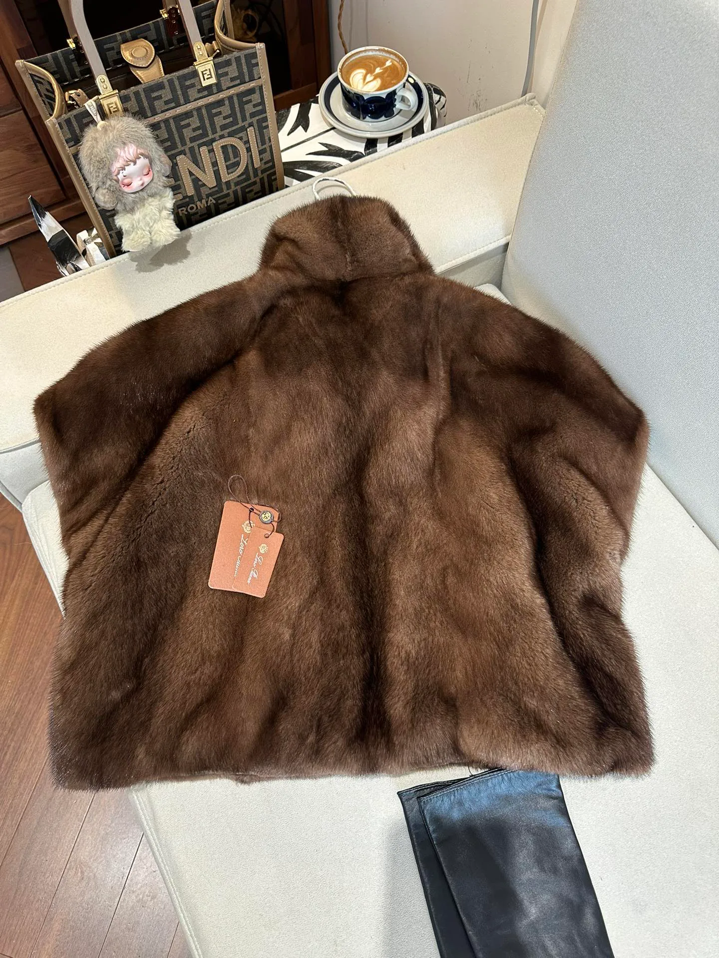 Шубы Женские Loro Piana 18536036