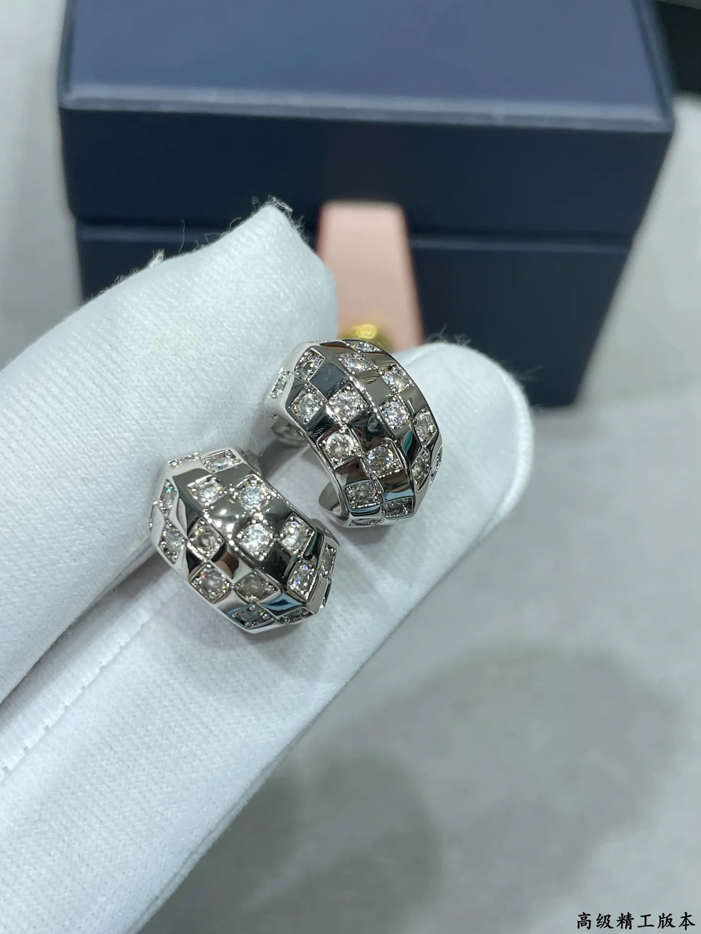 Бижутерия Louis Vuitton 10832064