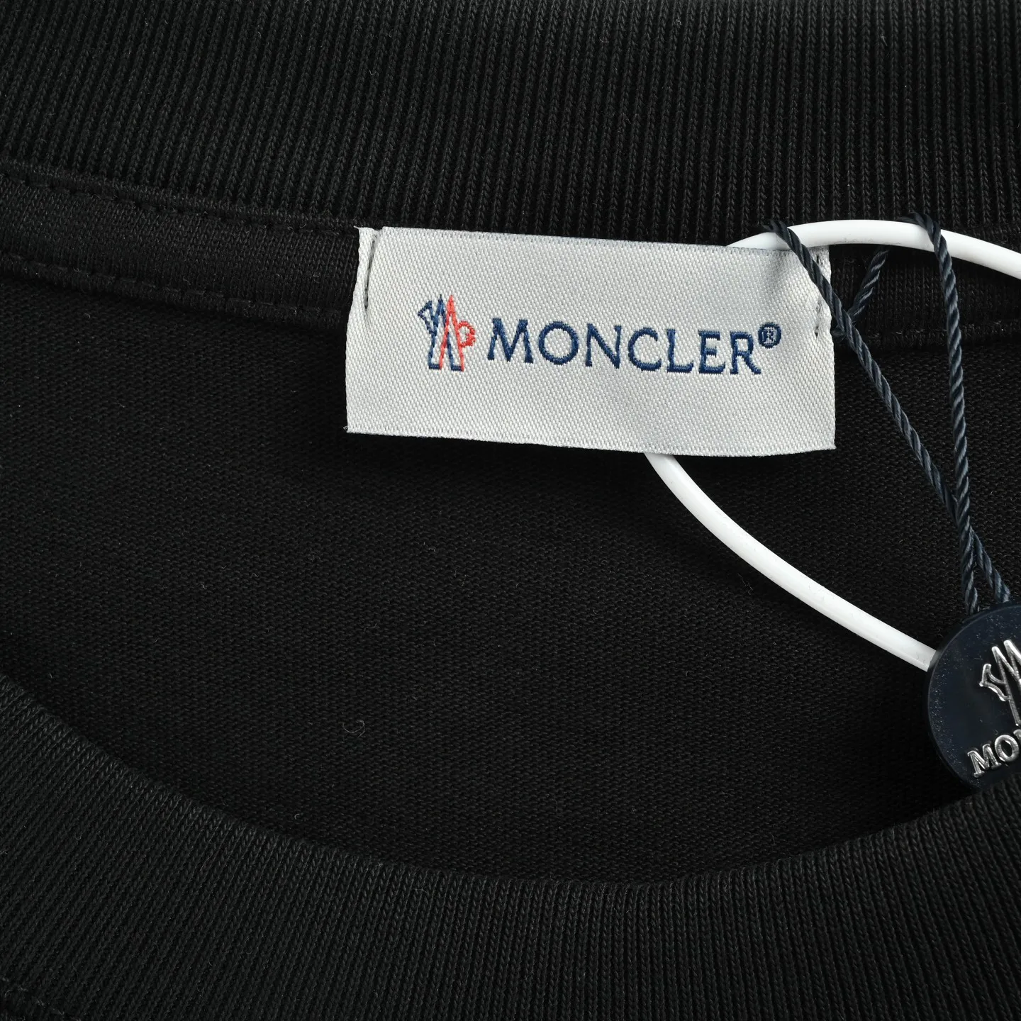 Футболки Женские Moncler 11530167