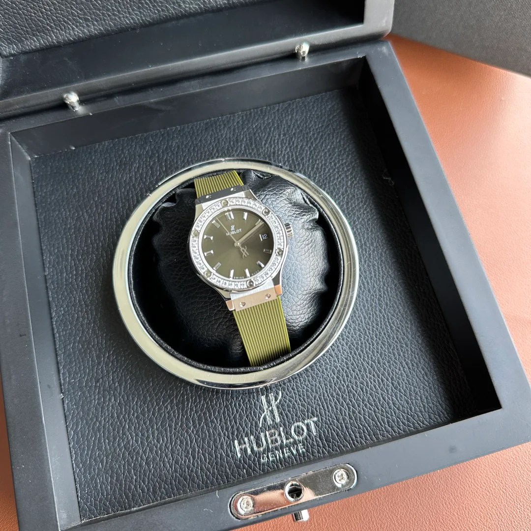Часы Женские Hublot 17629720