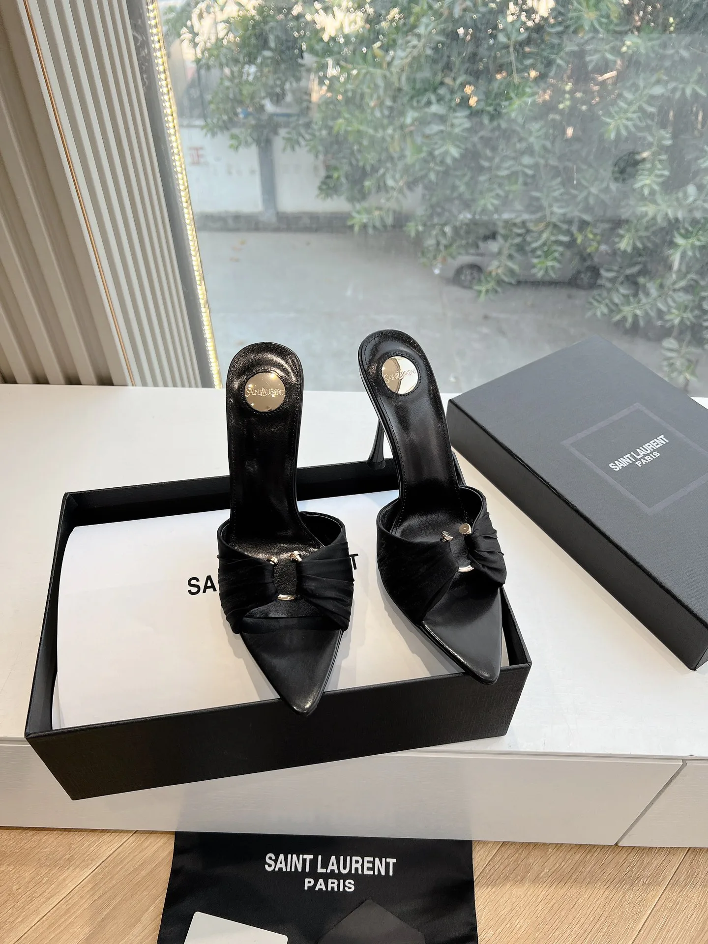 Босоножки Женские Saint Laurent 7401