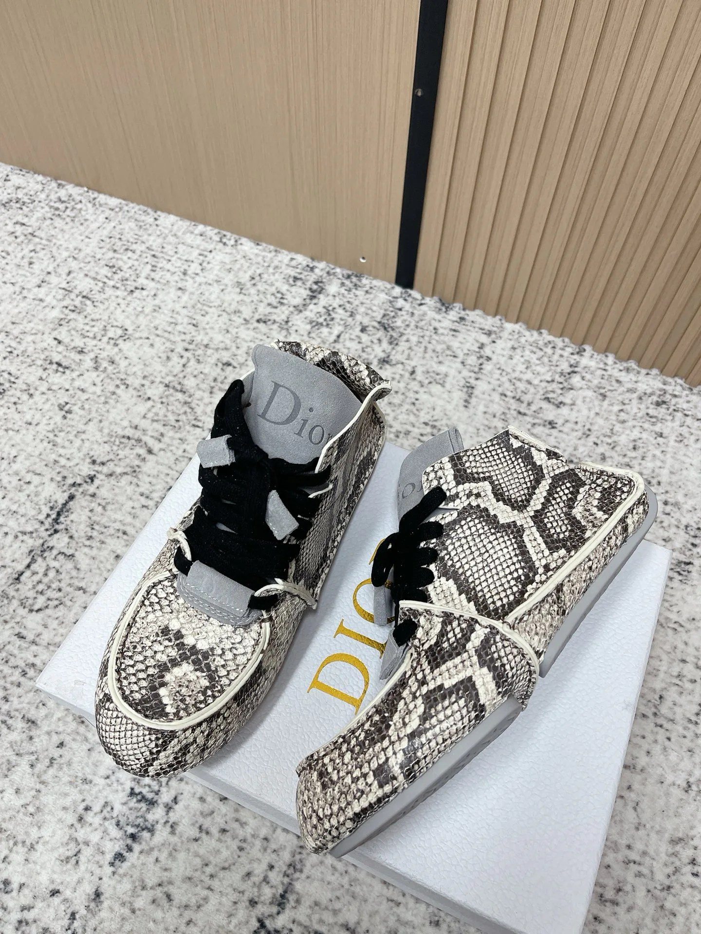 Кроссовки Мужские Christian Dior 11946963