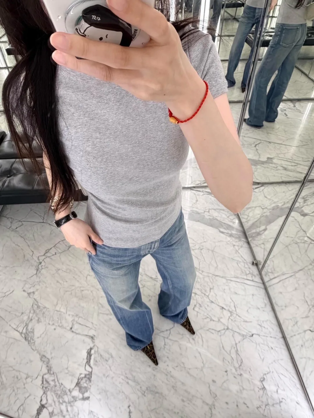 Футболки Женские Saint Laurent 16936610