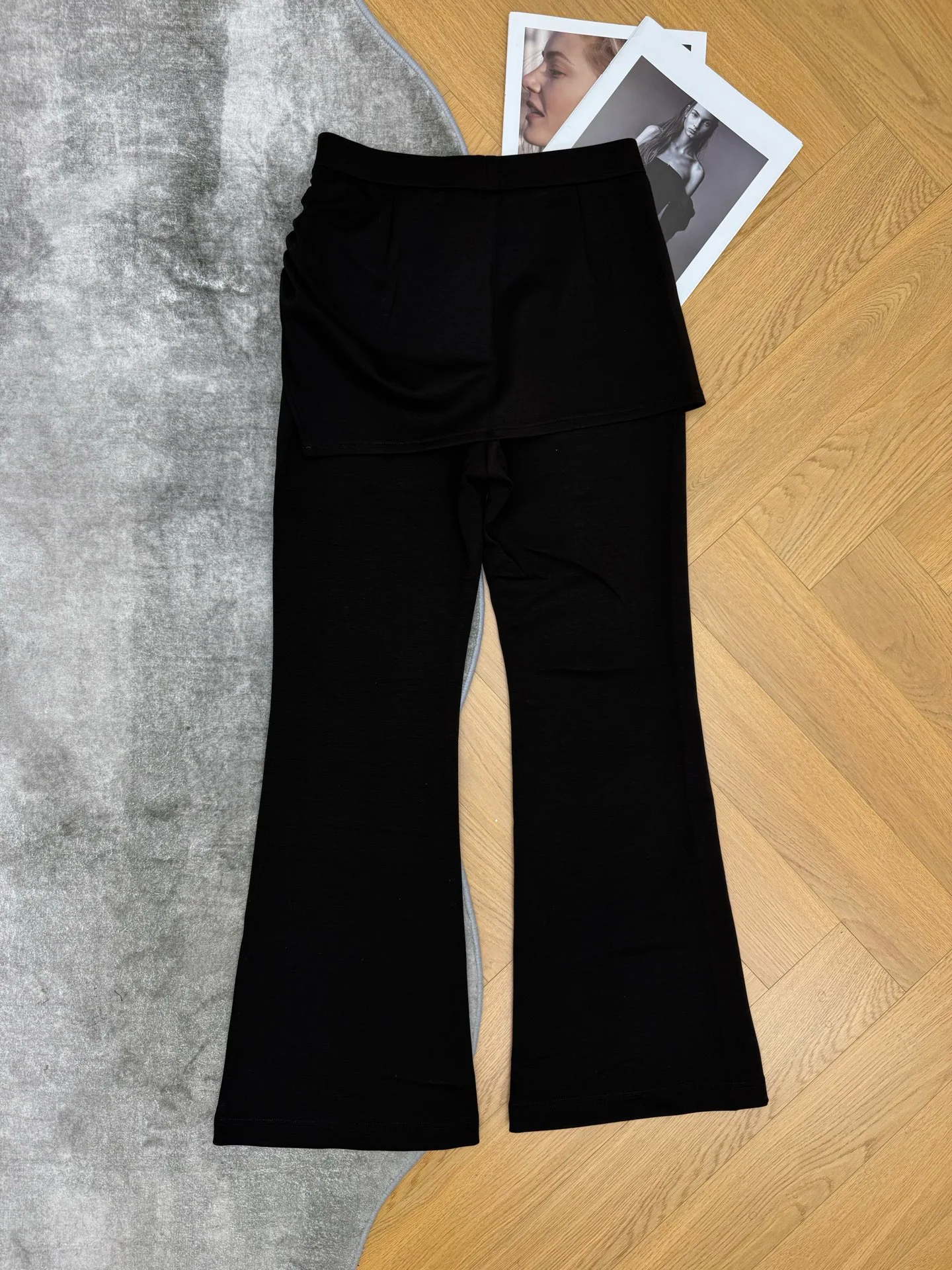 Брюки Женские Saint Laurent 18450972