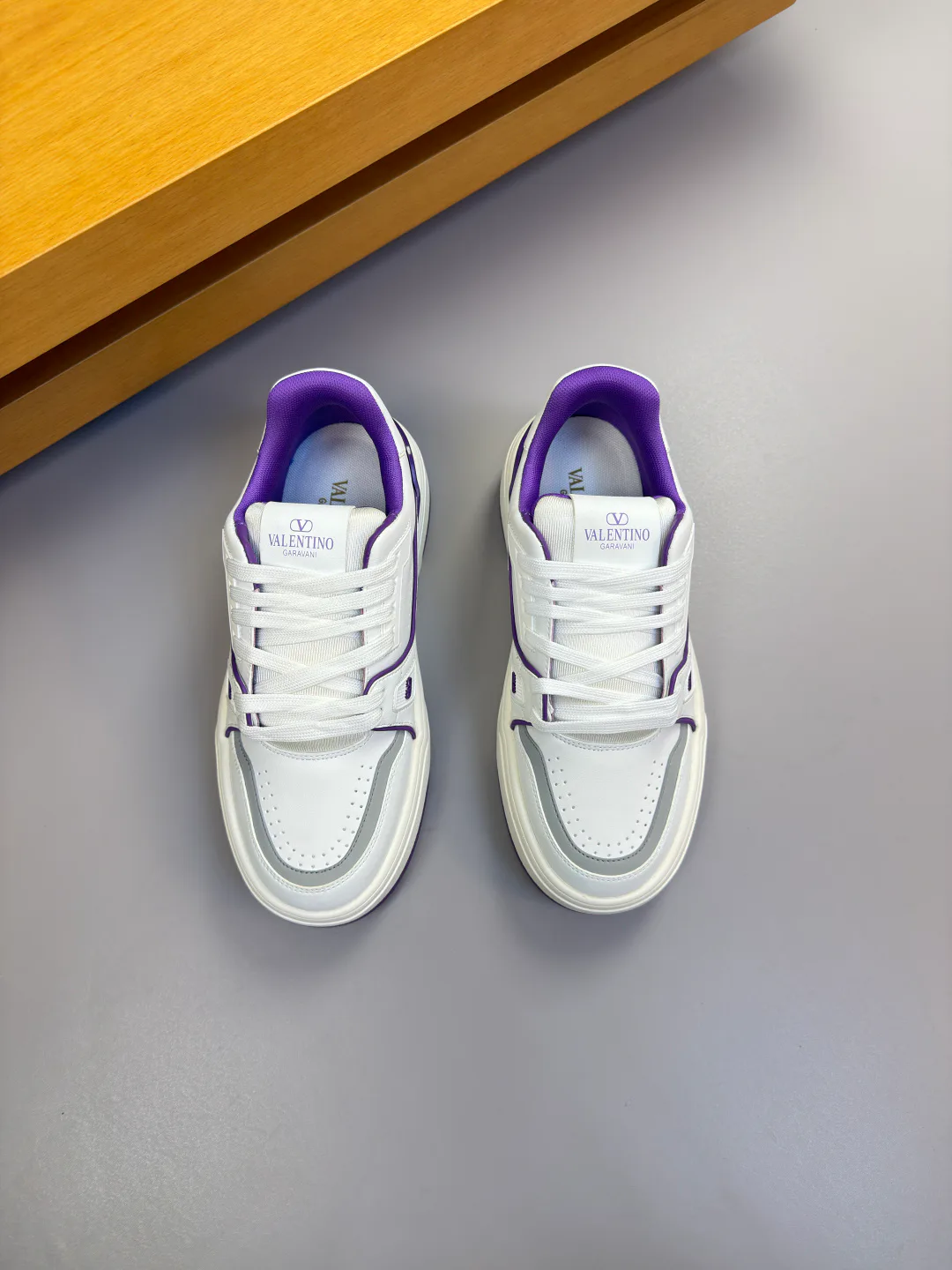 Кроссовки Женские Valentino 226777