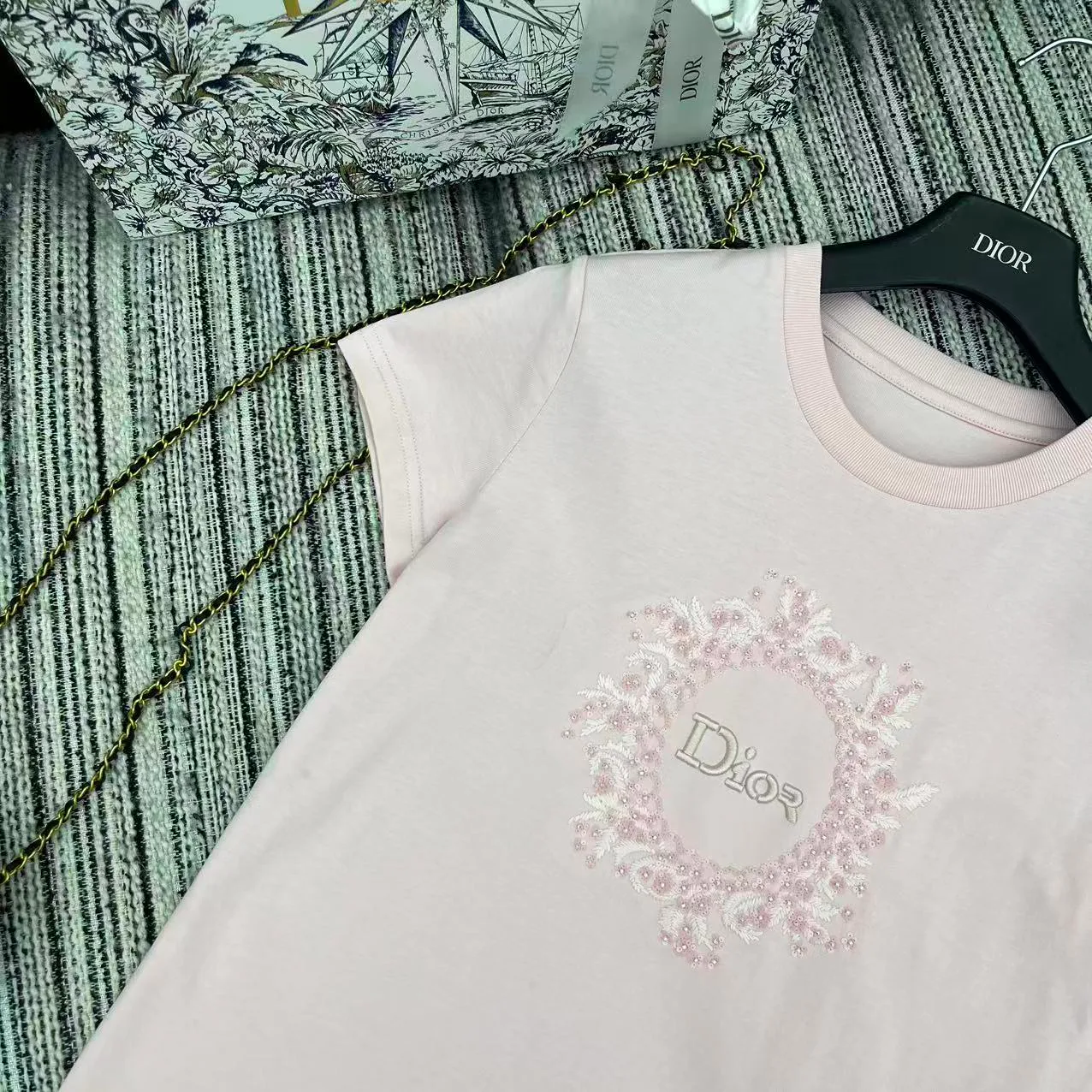 Футболки Женские Christian Dior 11530540