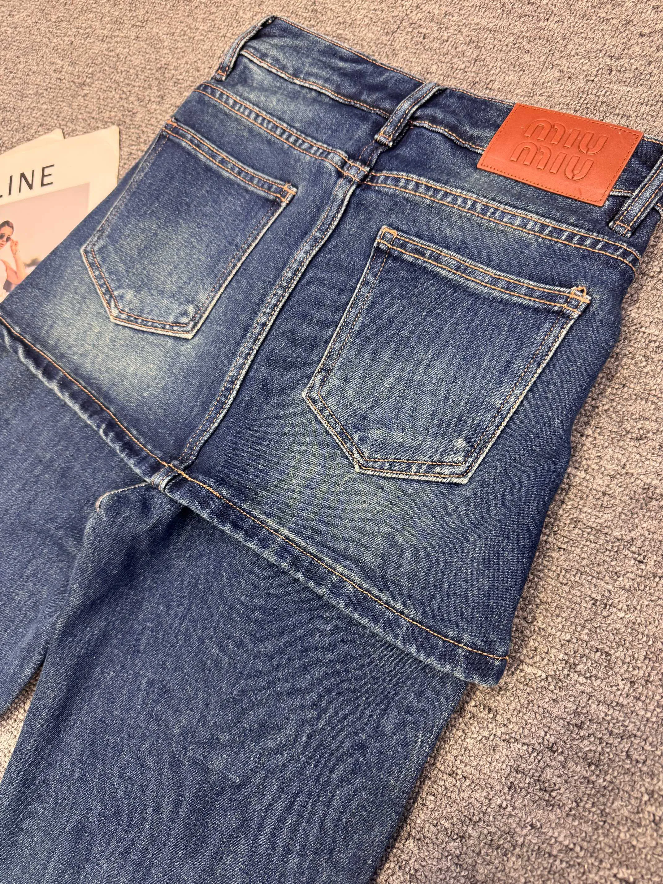Джинсы Женские Miu Miu 18232808