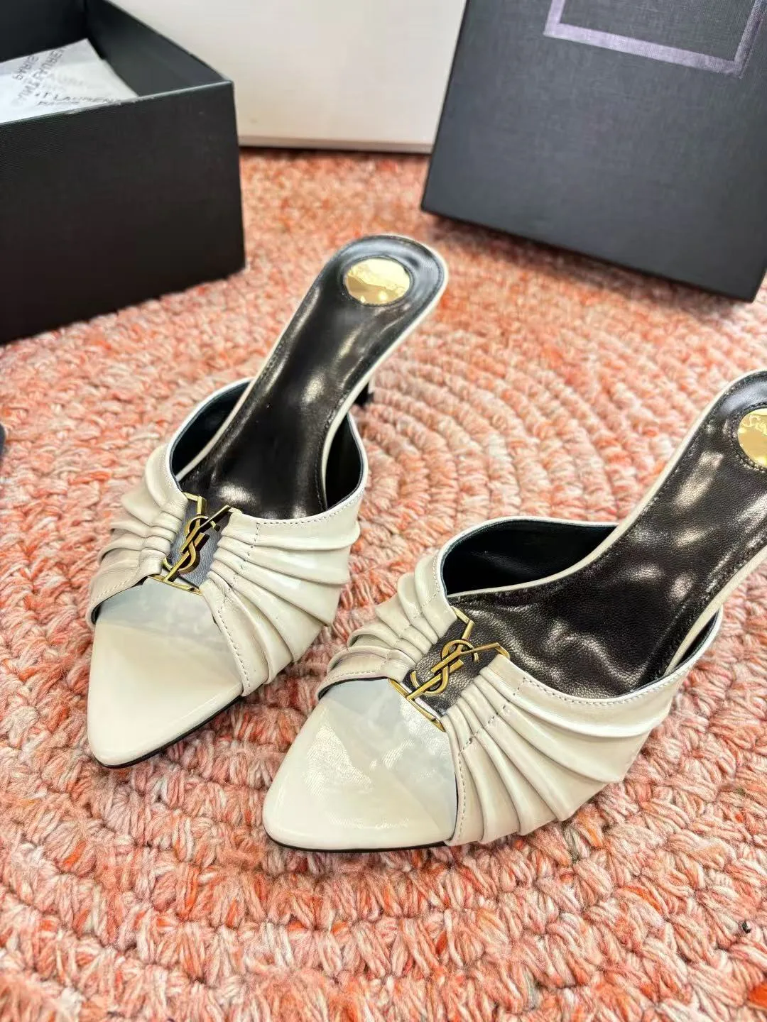 Сандалии Женские Saint Laurent 11660349